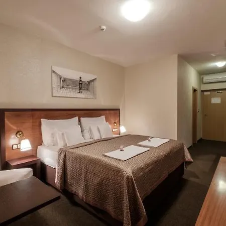 Hotel Premium Business 4*