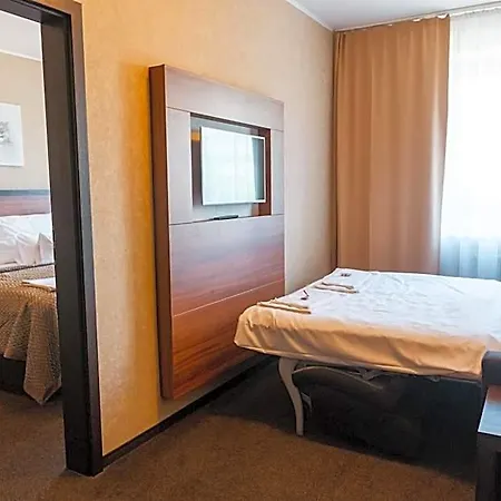 Hotel Premium Business 4*