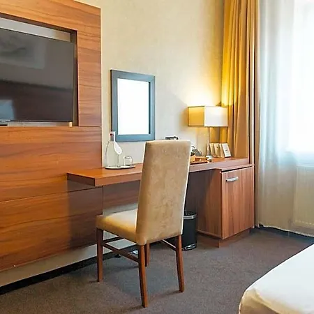 Premium Business 4*