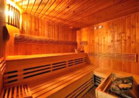 Premium Business Hotel 4*