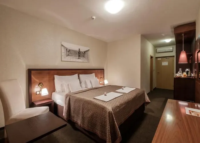 Hotel Premium Business 4*