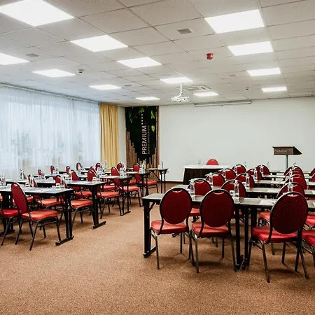 Hotel Premium Business 4*