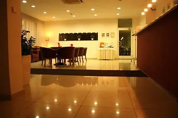 プレミアム ビジネス 4*